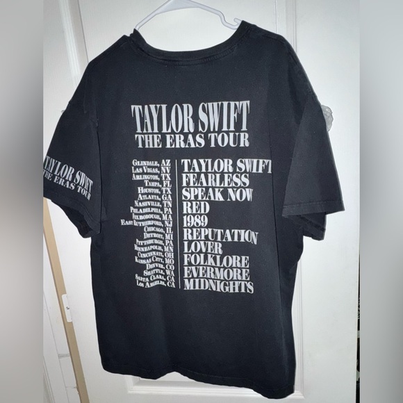 Taylor Swift The Eras Tour Black Graphic Photo Collage Concert Tee Women’s 2XL - Picture 4 of 9